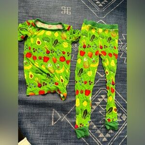 Little sleepies 3t short sleeve long pants pajamas once upon a farm print